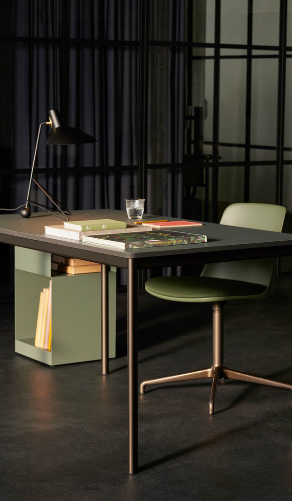 &Tradition HM9 Tripod Table Lamp