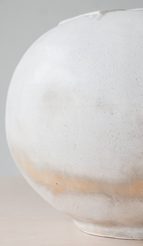 Clam Lab Apple Ash Round Cross Vessel