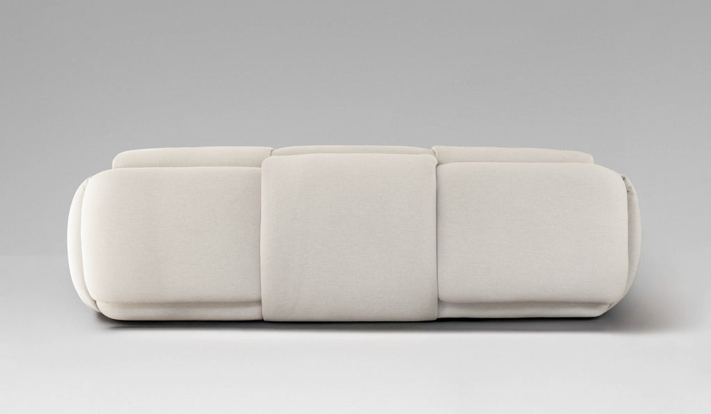 Estudio Persona Abrazo Sofa