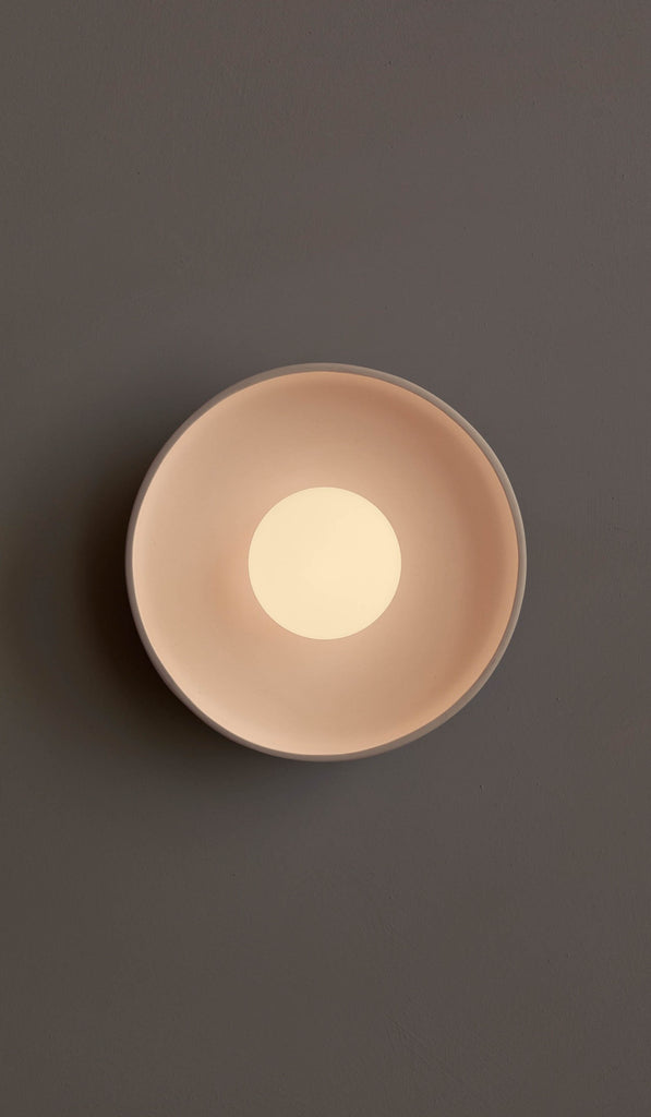 In Common With White Ceramic Disc Surface Mount