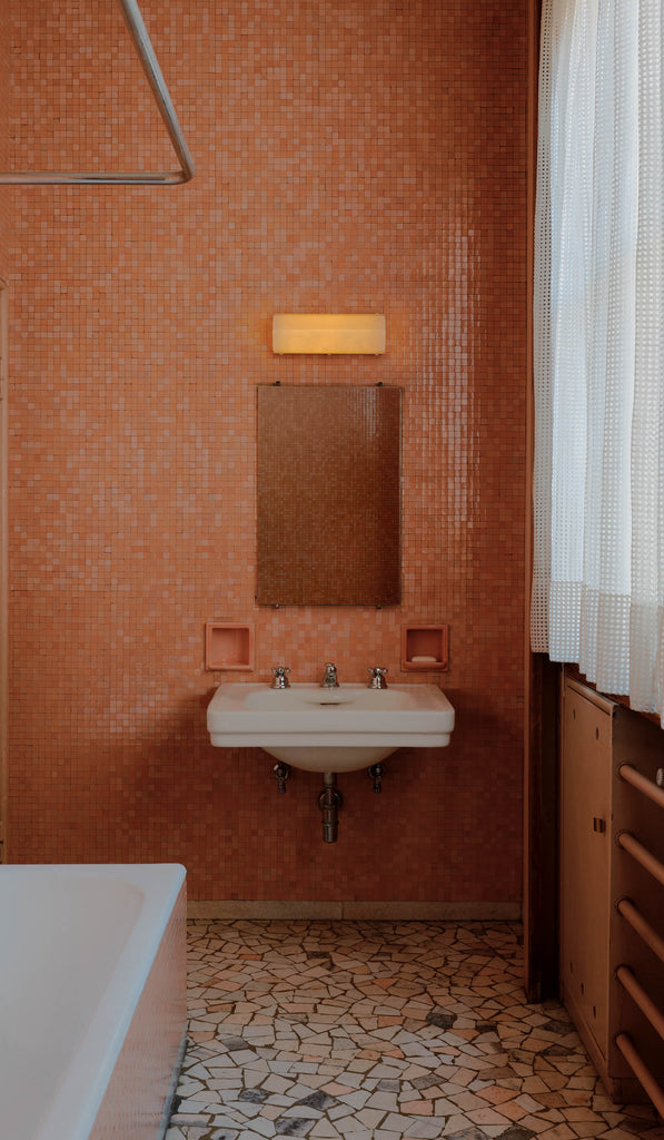 In Common With Small Verso Surface Mount