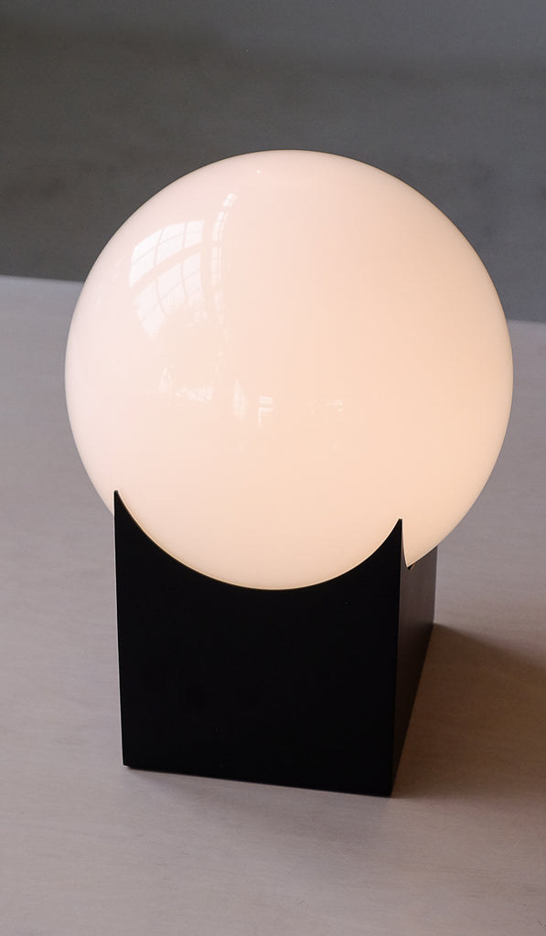 Roll & Hill Atlas 01 Table Lamp