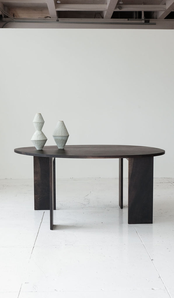 Campagna Ambiguous Dining Table