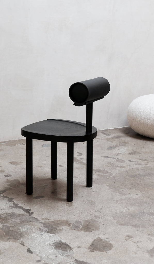 Estudio Persona Una Chair - Spartan Shop