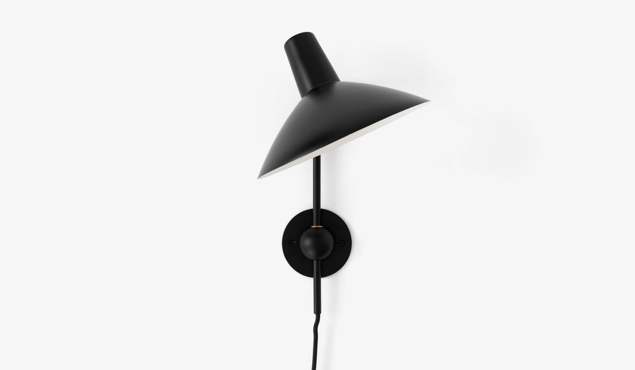 &Tradition HM12 Tripod Wall Lamp