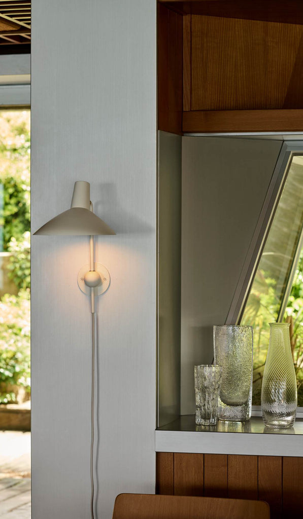 &Tradition HM12 Tripod Wall Lamp