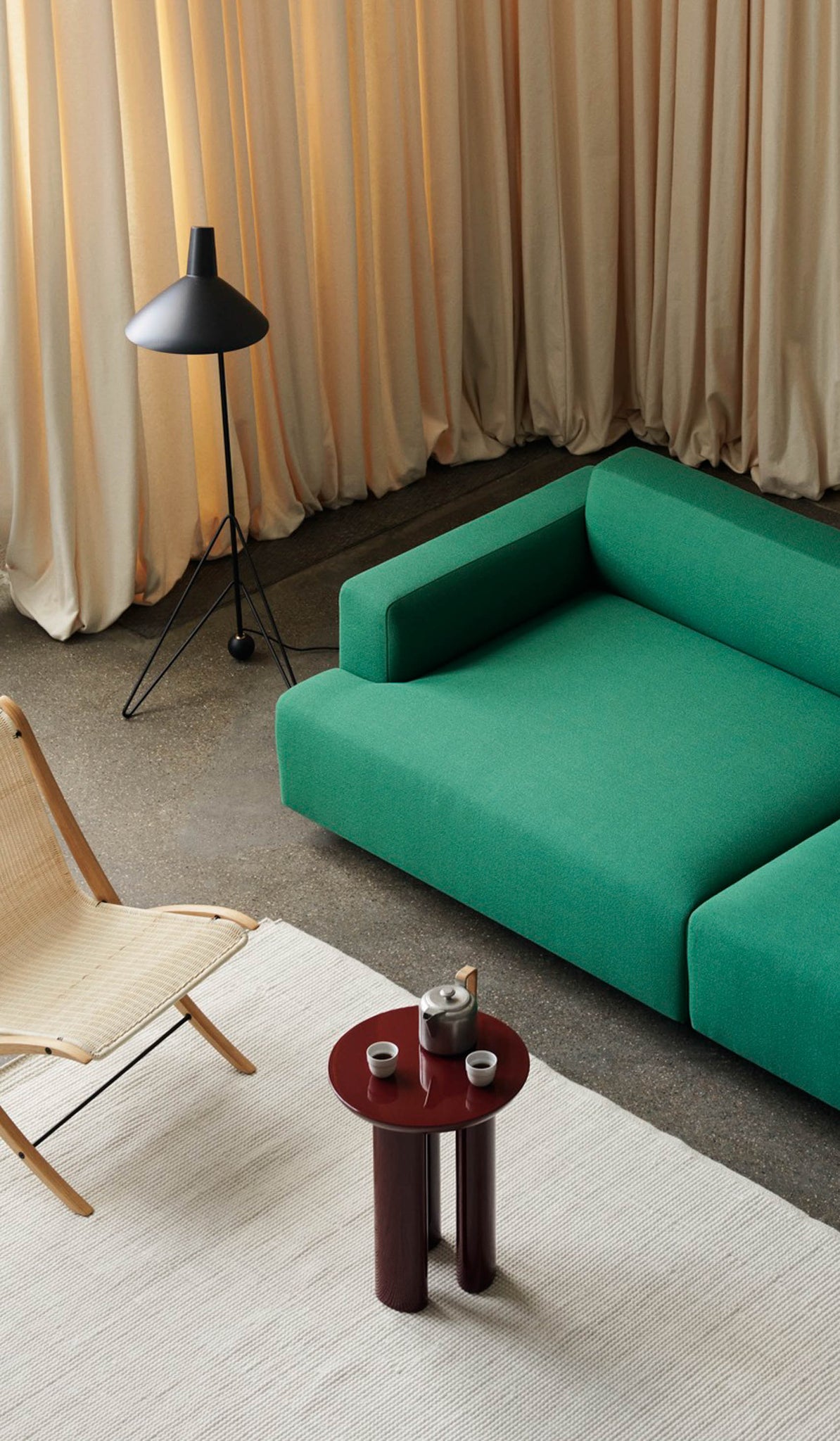 &Tradition HM8 Tripod Floor Lamp