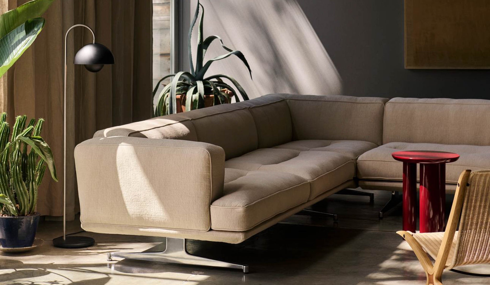 &Tradition VP12 Flower Pot Floor Lamp - Spartan Shop