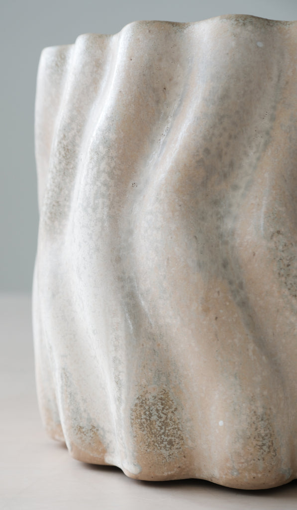 Clair Catillaz Field Ash Matte Ripple Vessel