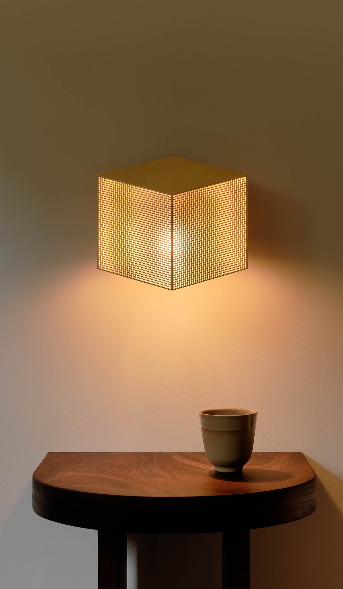 Danny Kaplan Optical Sconce