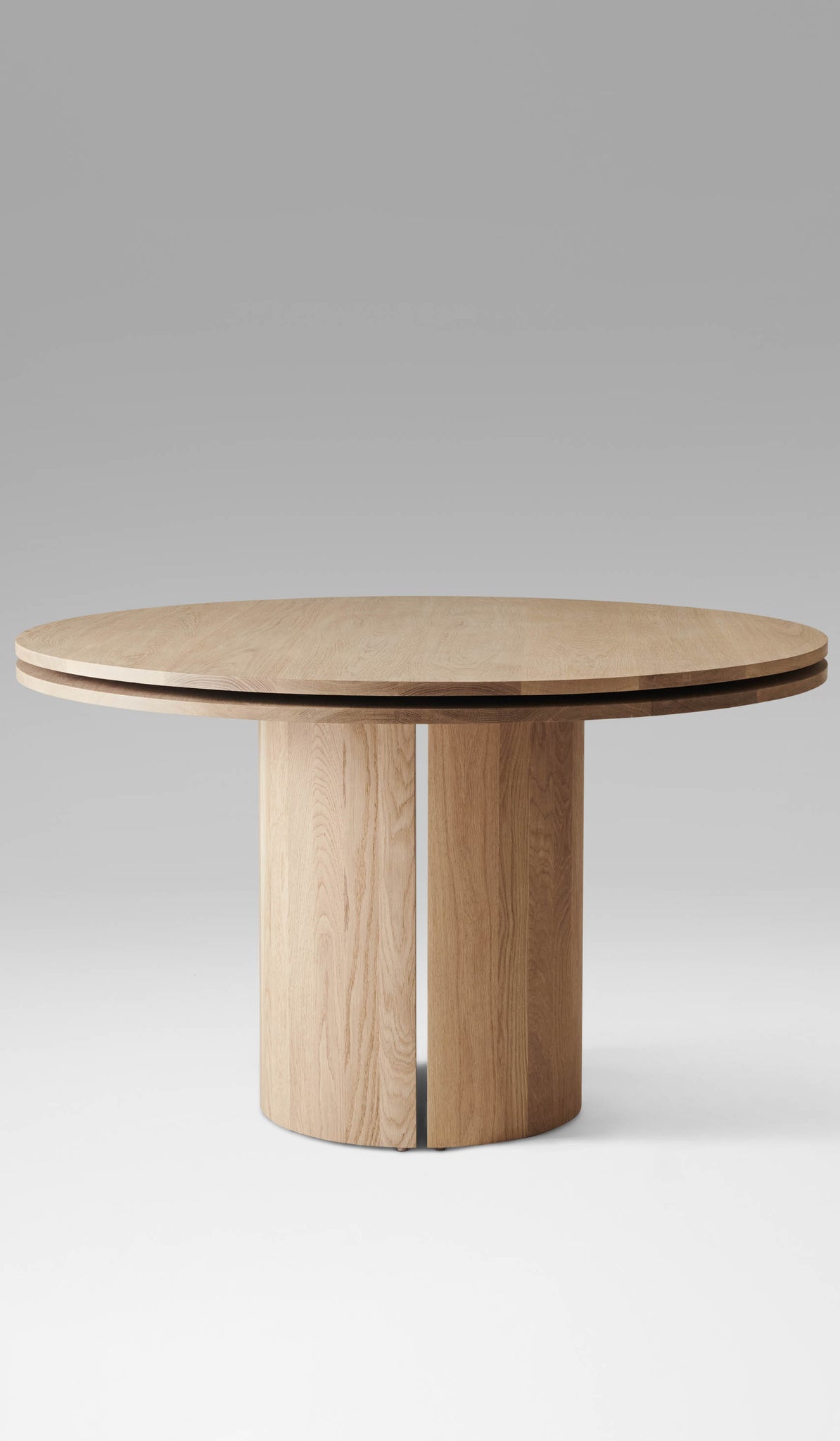 Estudio Persona Luz Dining Table