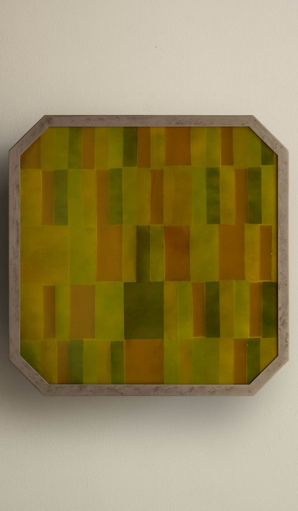 In Common With Large Strata Surface Mount