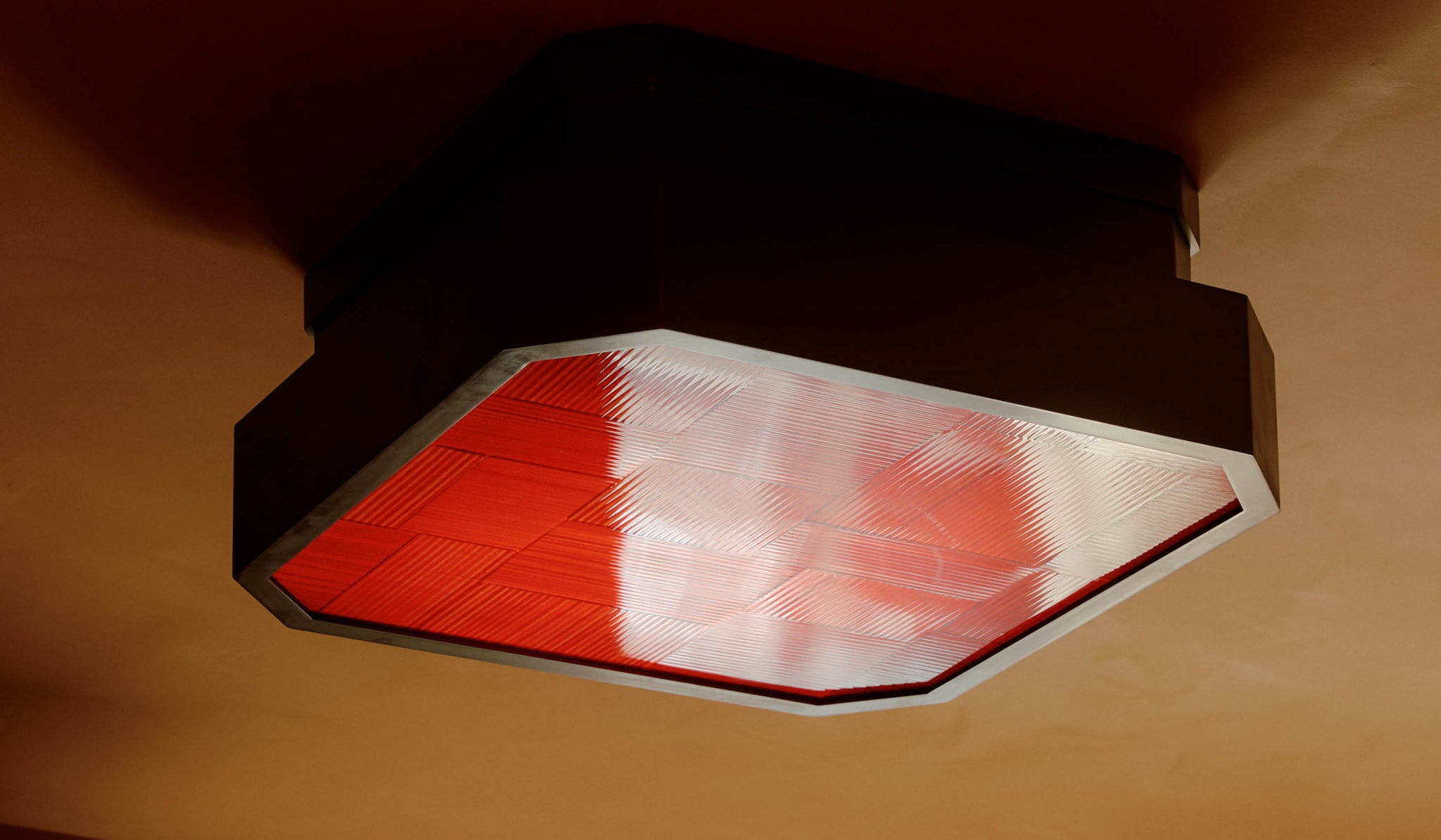 In Common With Large Strata Surface Mount