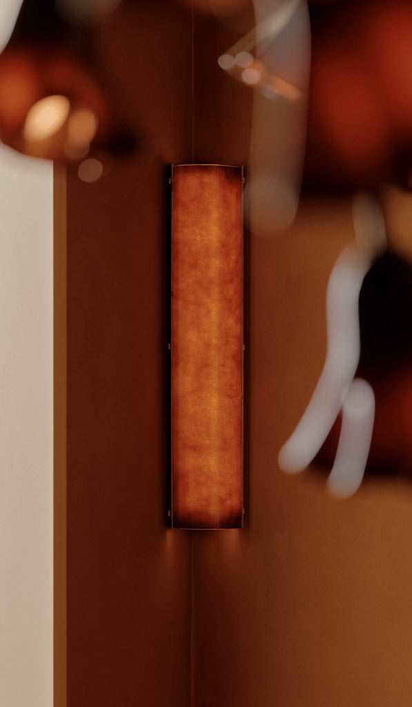 In Common With Medium Verso Surface Mount