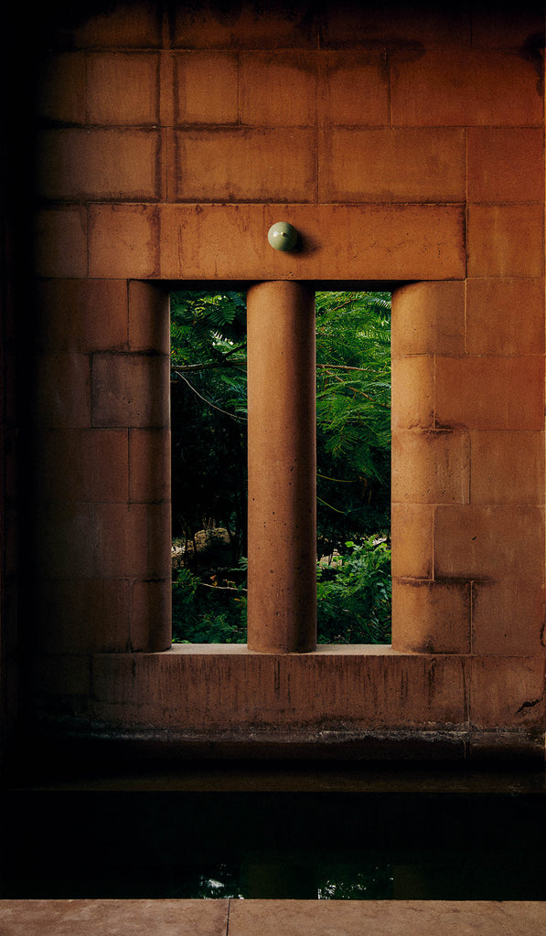 In Common With Ridge Surface Mount