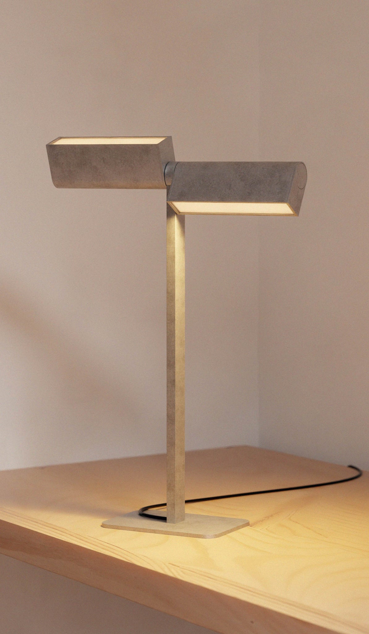 Lambert & Fils Ipoli 10 Table Lamp