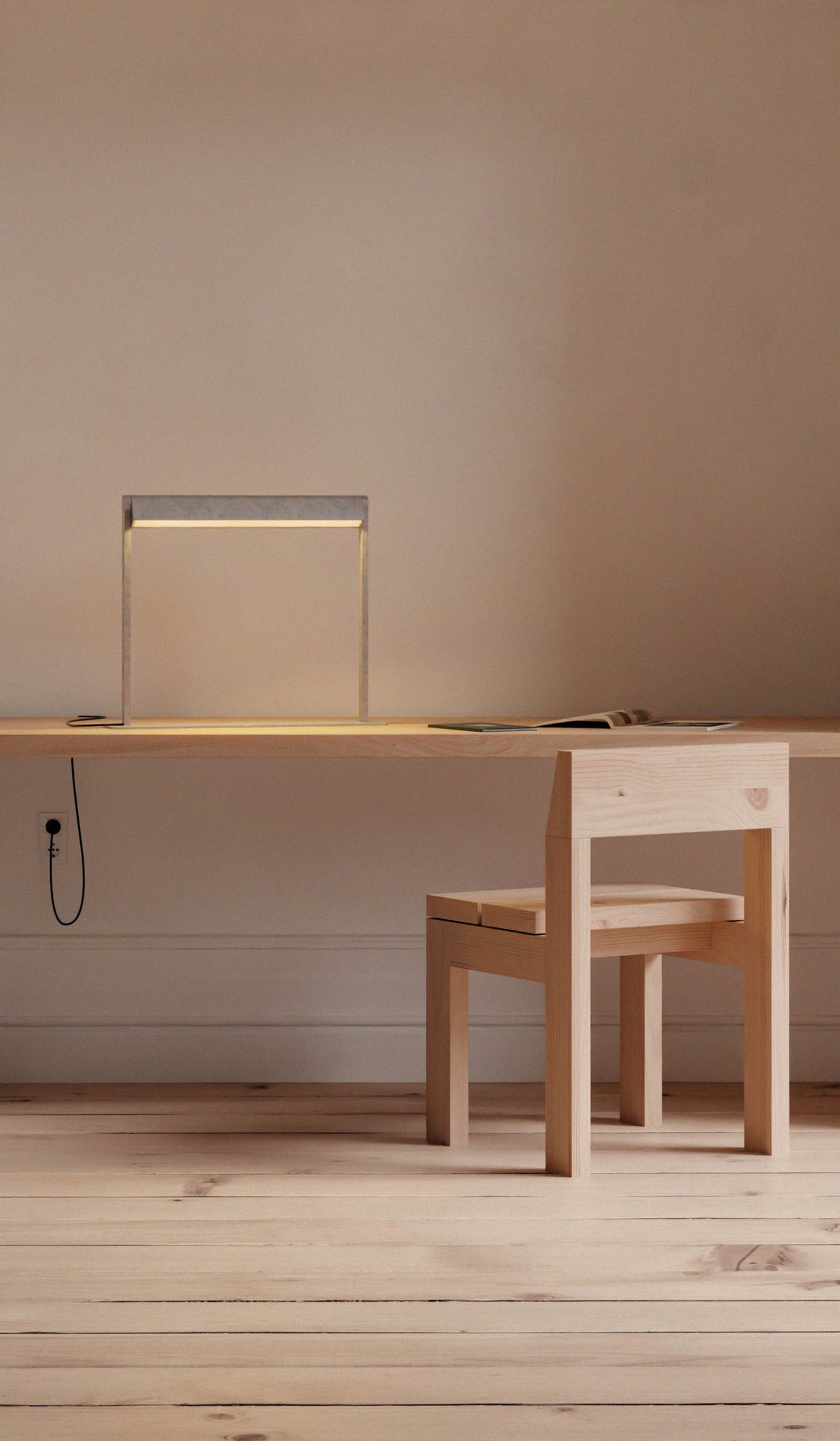 Lambert & Fils Ipoli 11 Table Lamp