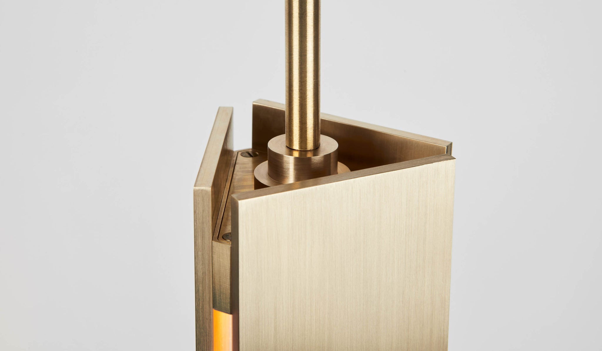 Roll & Hill Delta Pendant