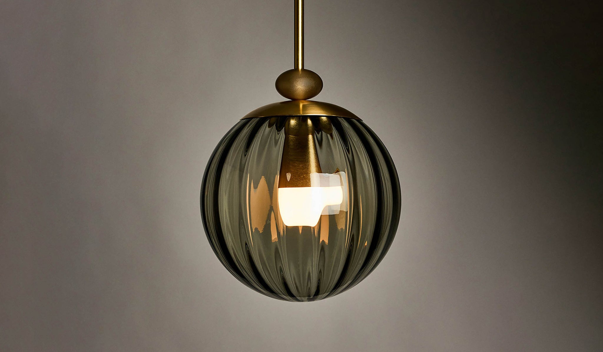 Roll & Hill The R&H Globe 03 Pendant