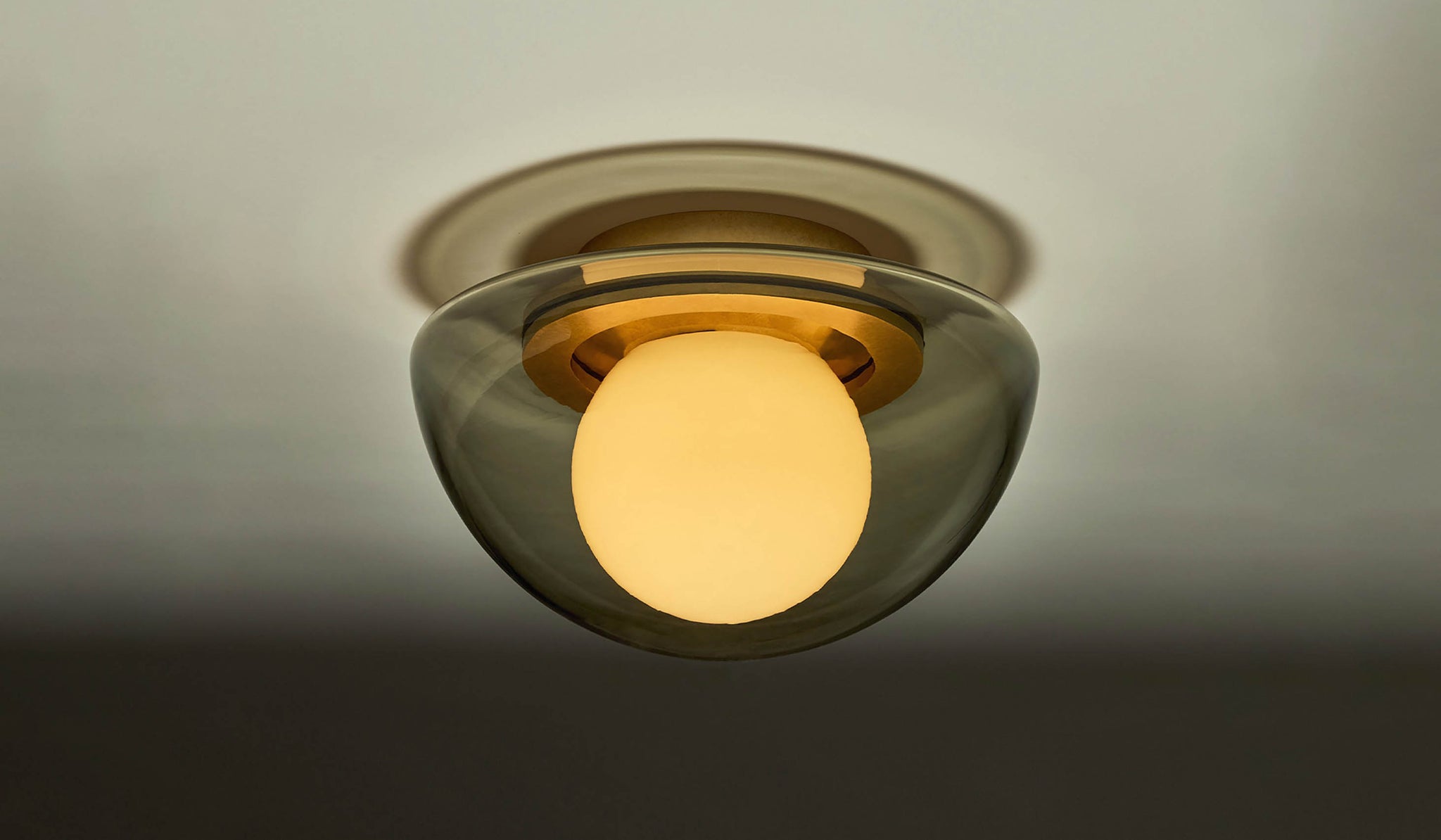 Roll & Hill Pearl Surface Mount