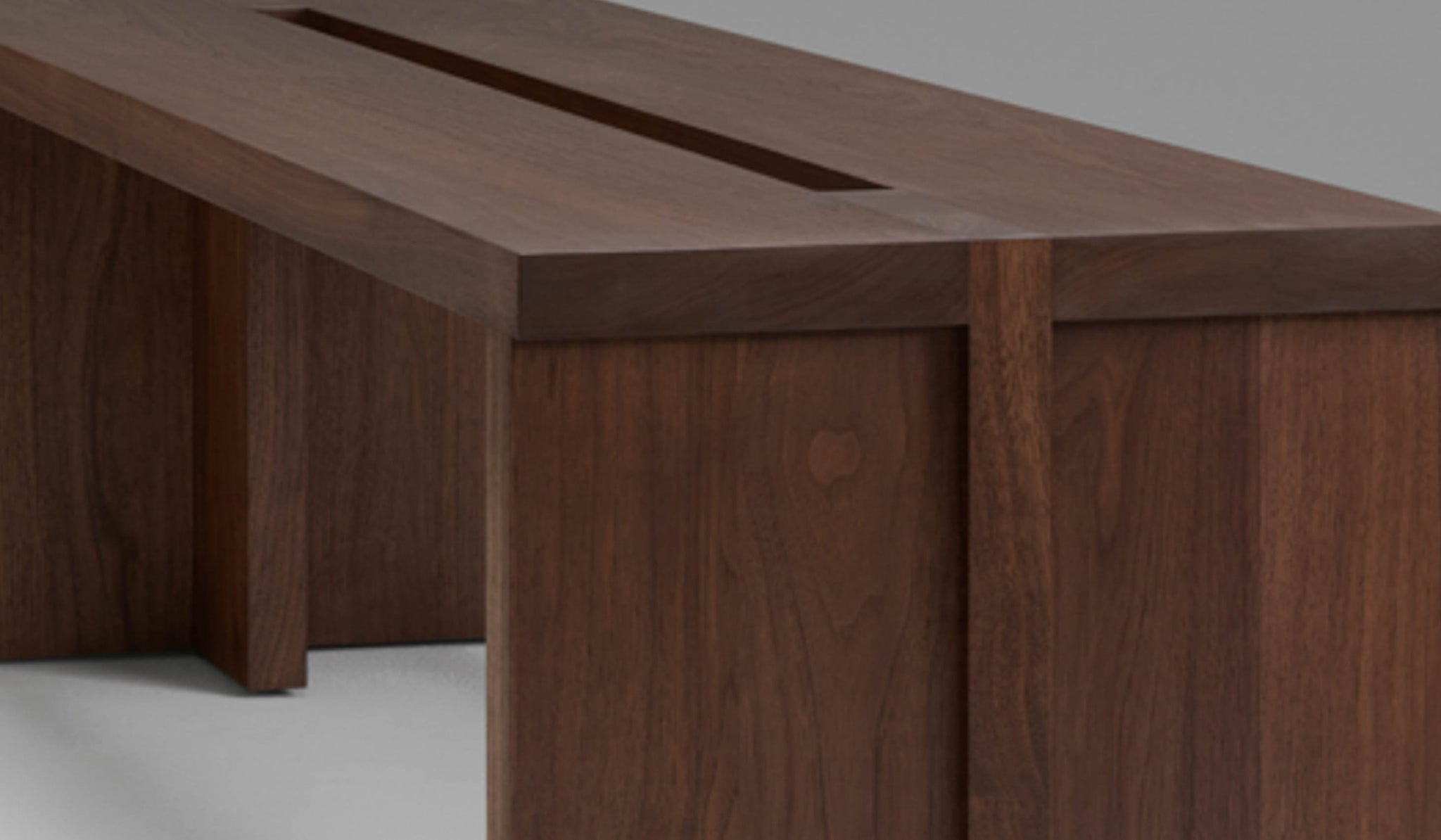 Roll & Hill Grange Bench