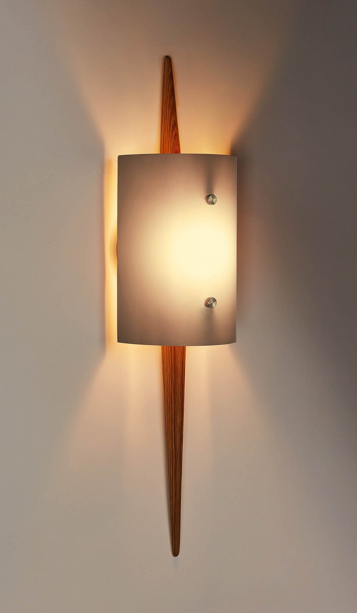 Roll & Hill The Laddi Sconce