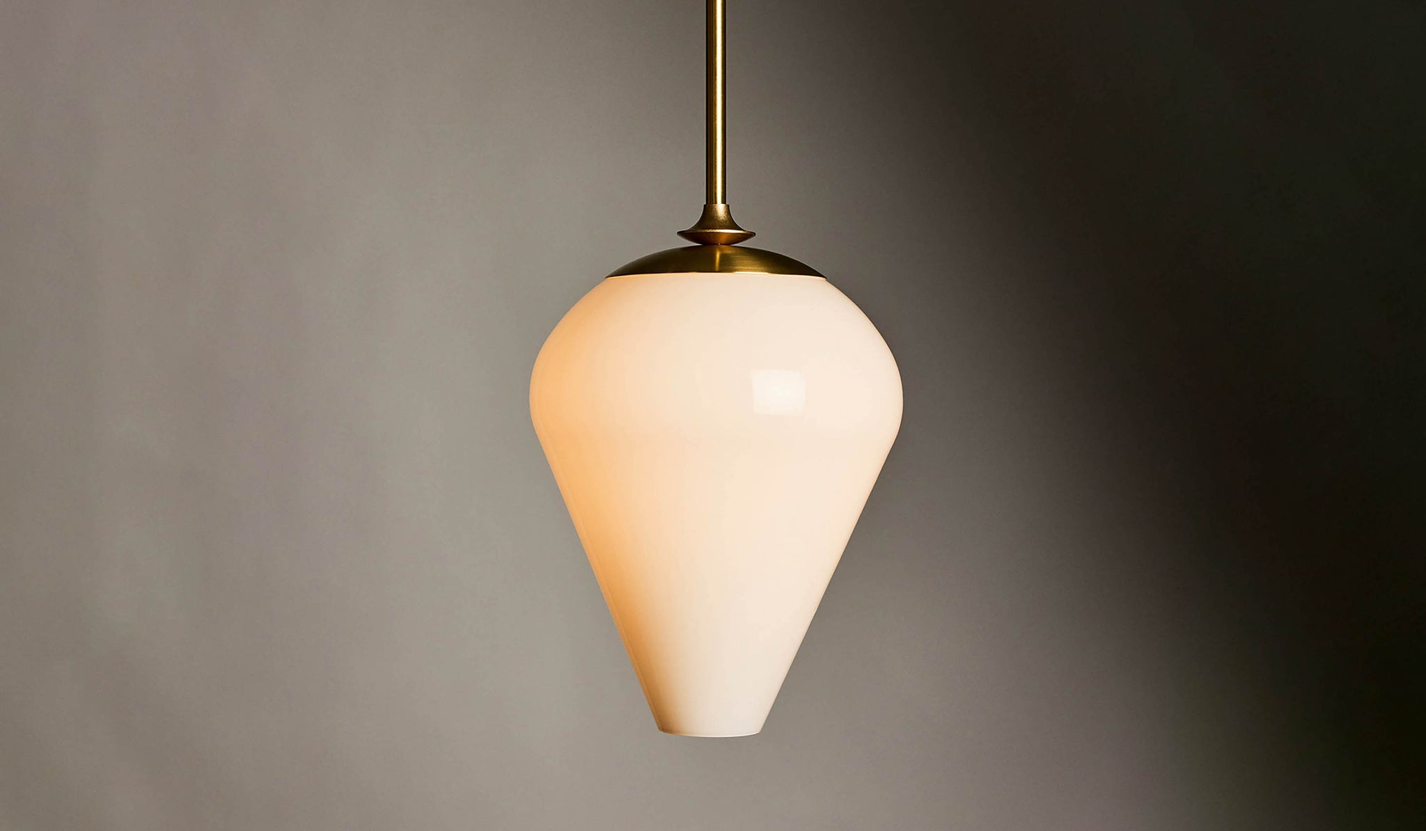 Roll & Hill The R&H Tulip 01 Pendant