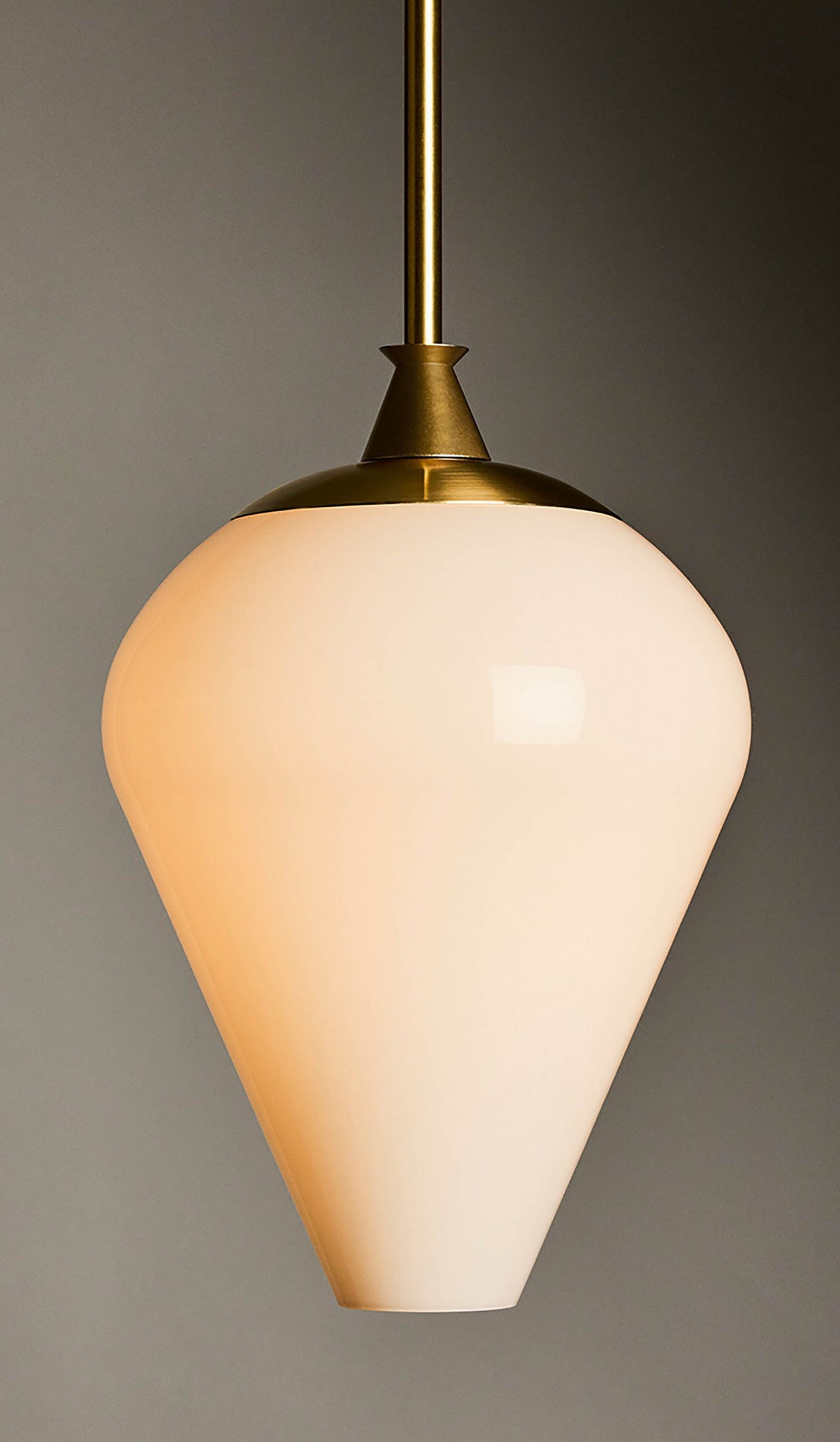 Roll & Hill The R&H Tulip 02 Pendant