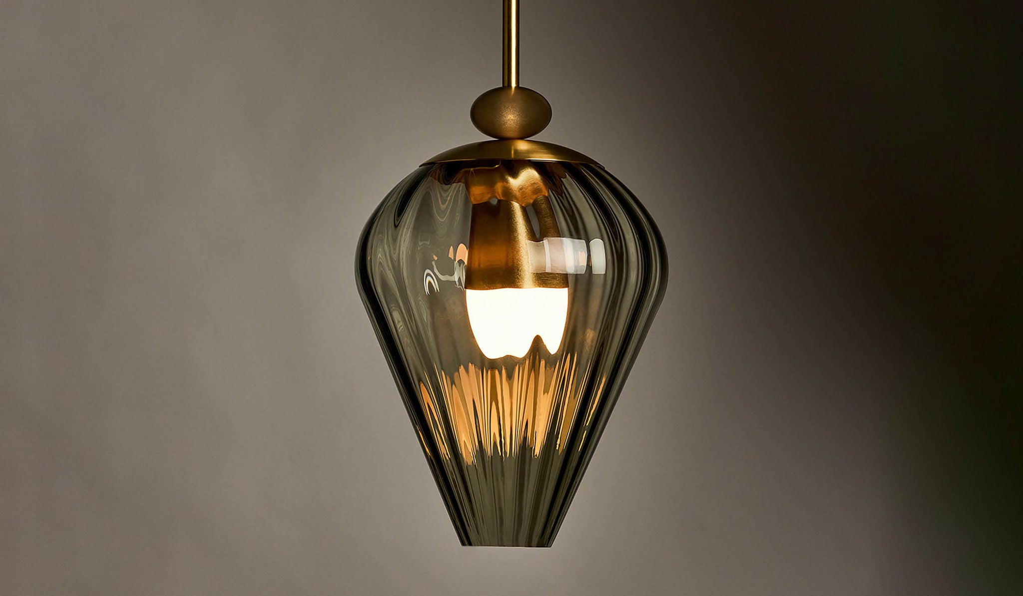 Roll & Hill The R&H Tulip 03 Pendant