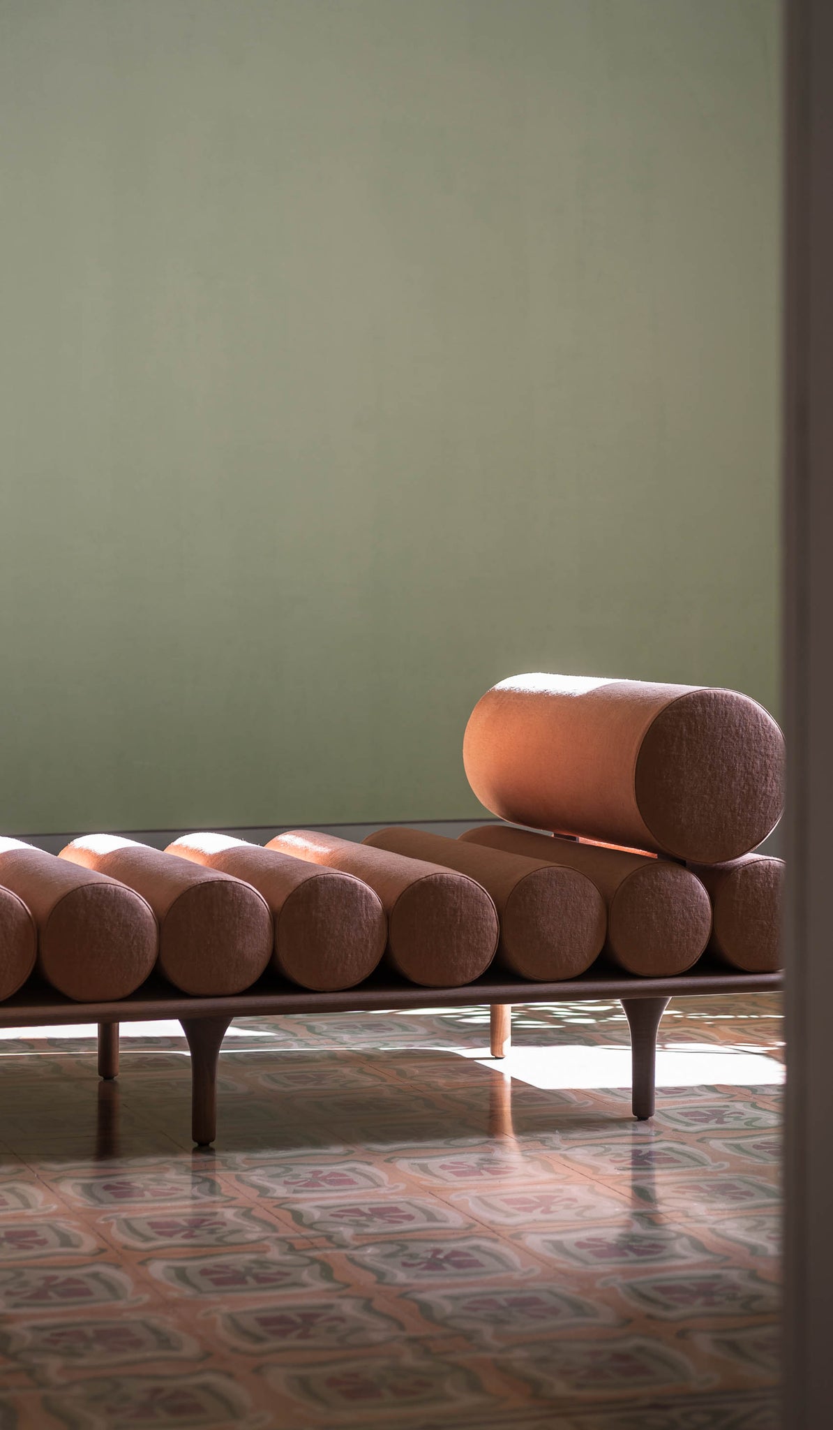 Tacchini 'Five to Nine' Chaise Lounge - Spartan Shop