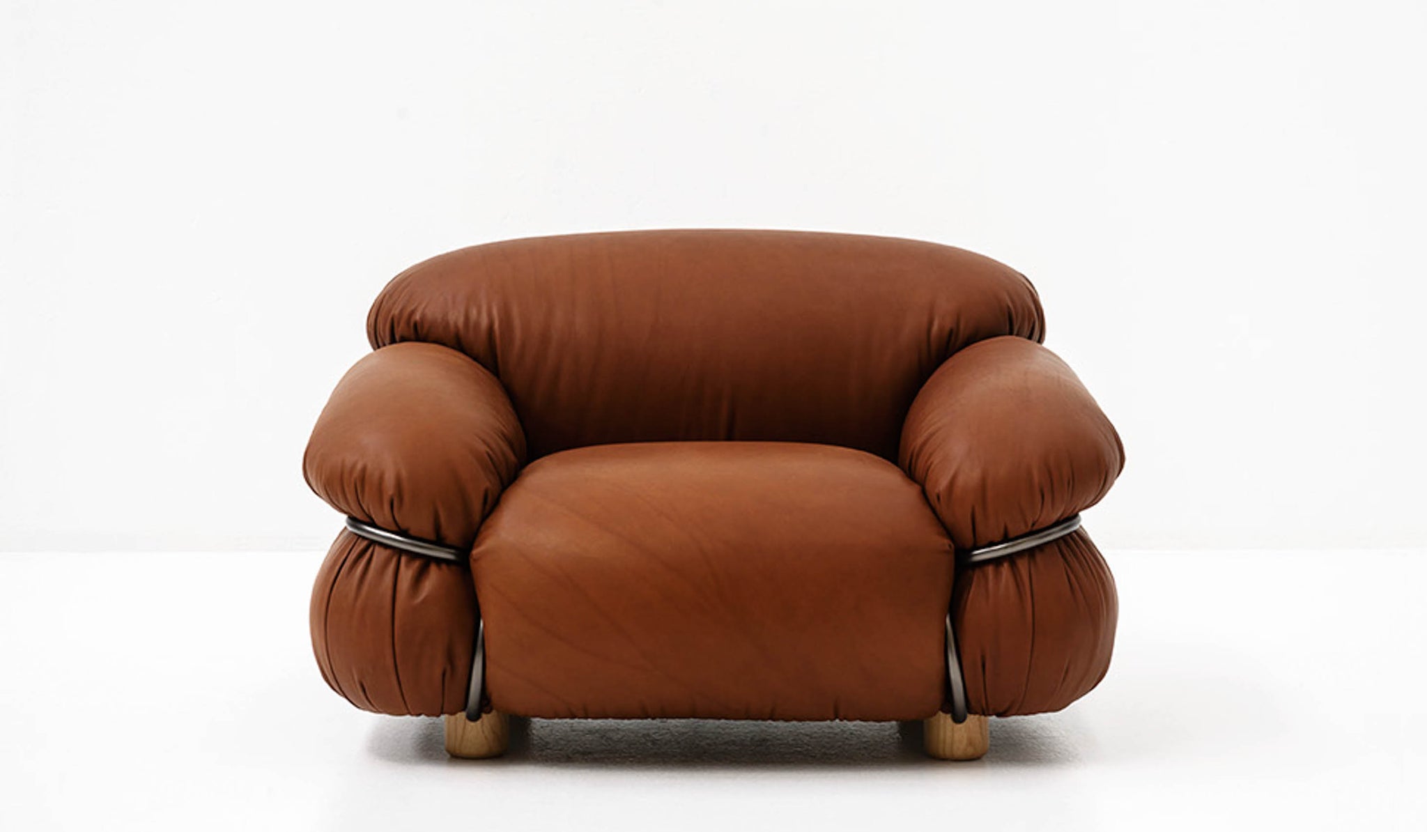 Tacchini 'Sesann' Armchair - Spartan Shop