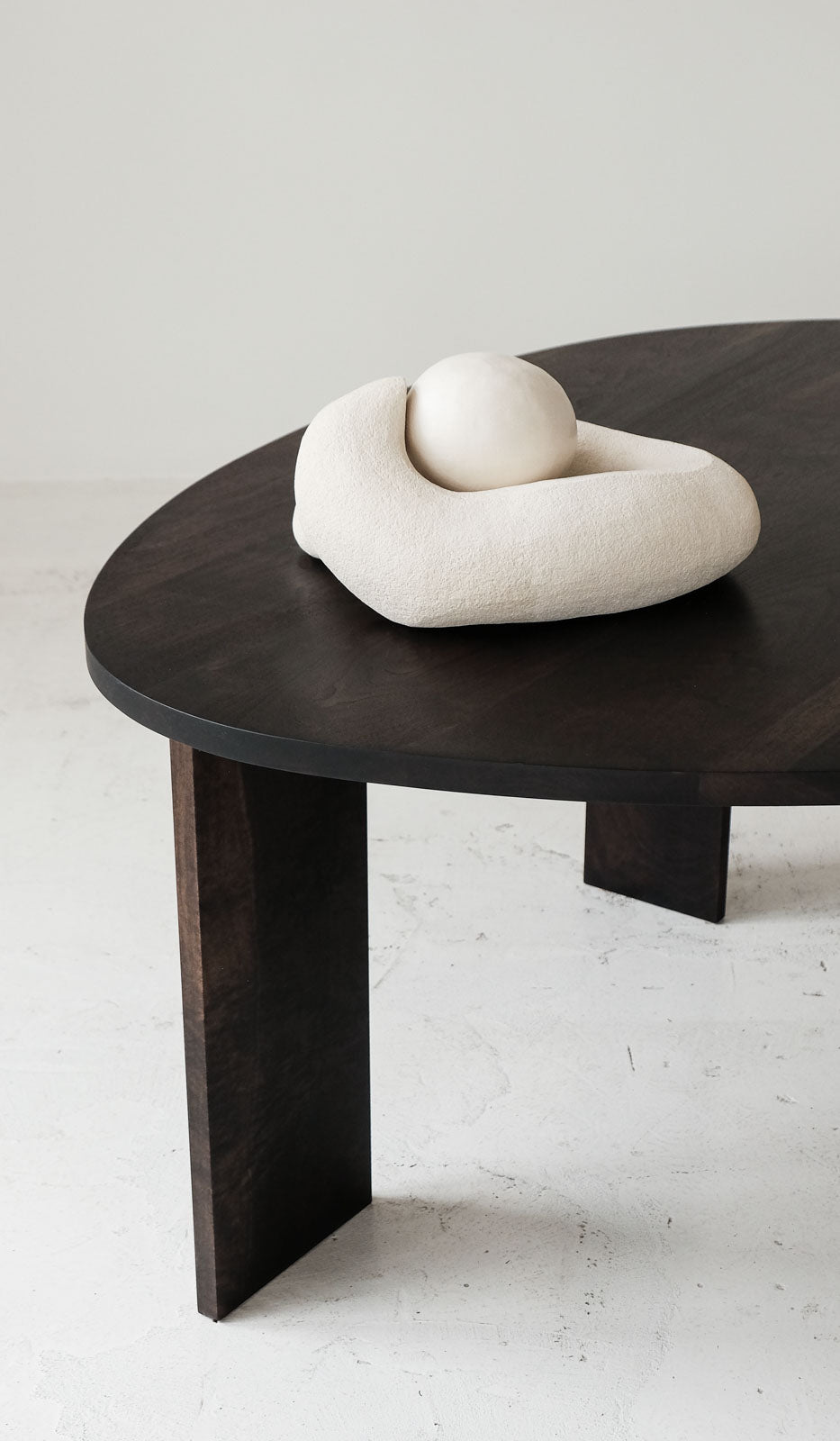 Campagna Ambiguous Dining Table
