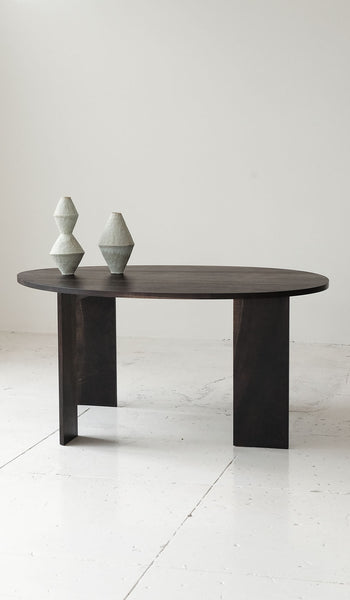 Campagna Ambiguous Dining Table