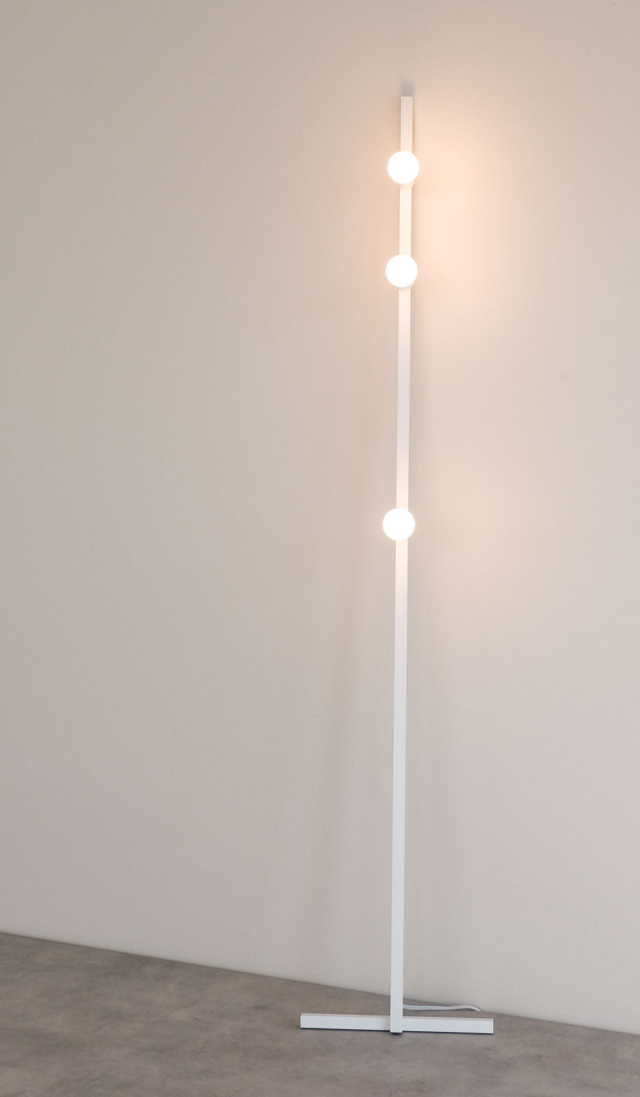Lambert & Fils Dot 05 Line Floor Lamp - Spartan Shop