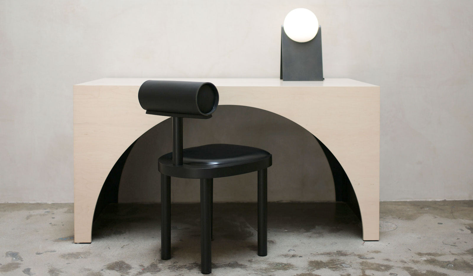 Estudio Persona Una Chair - Spartan Shop