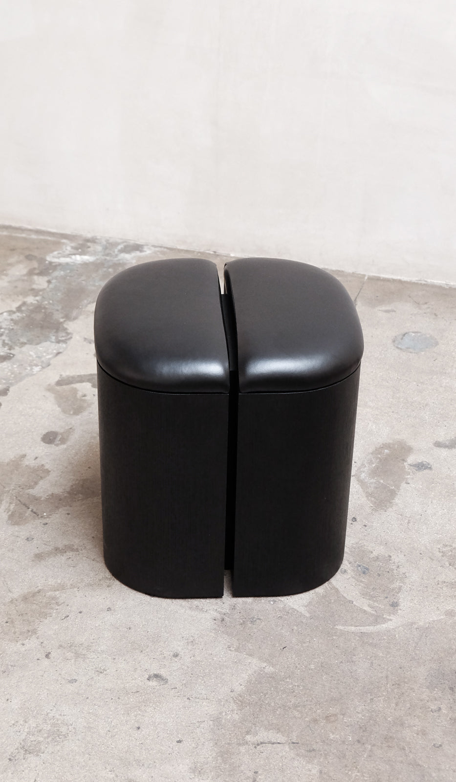 Estudio Persona Aire Stool - Spartan Shop