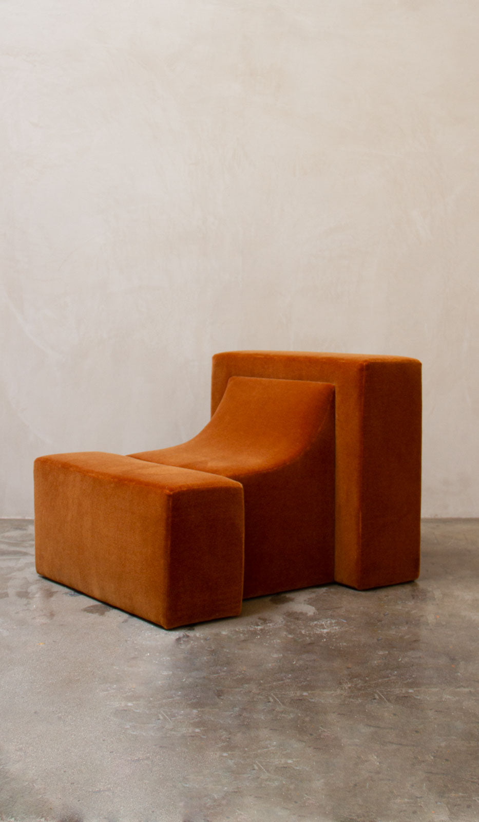 Estudio Persona Block Chair - Spartan Shop