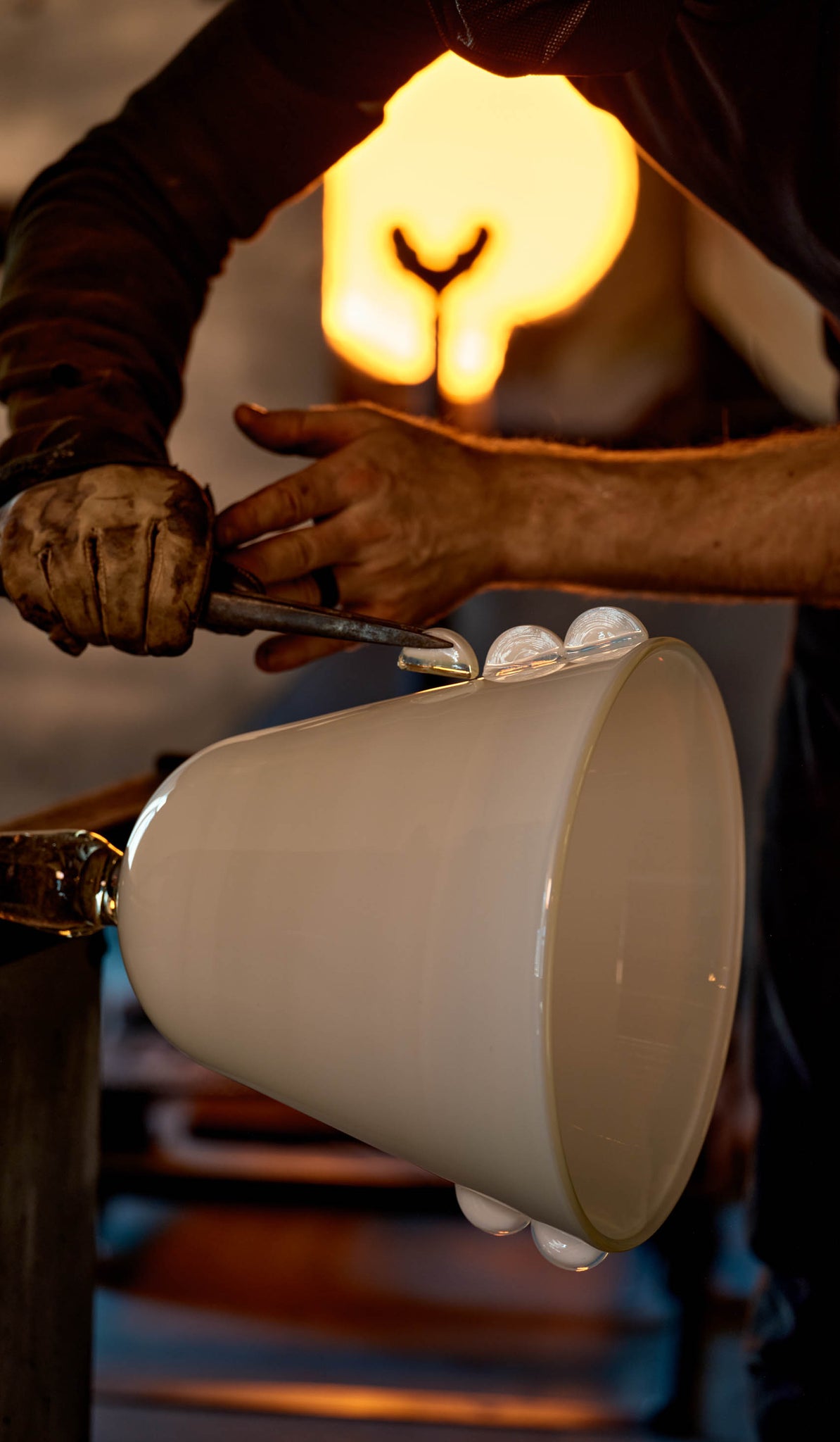 In Common With Large Blown Glass Calla Table Lamp