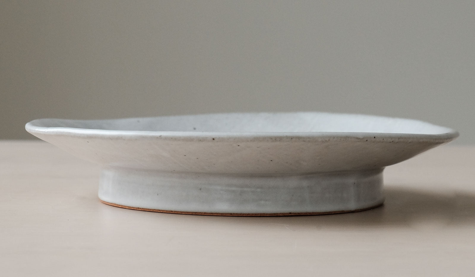 Len Carella White Small Round Pedestal Platter - Spartan Shop